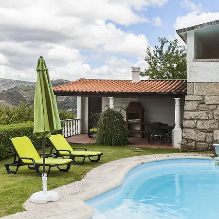 Douro House *